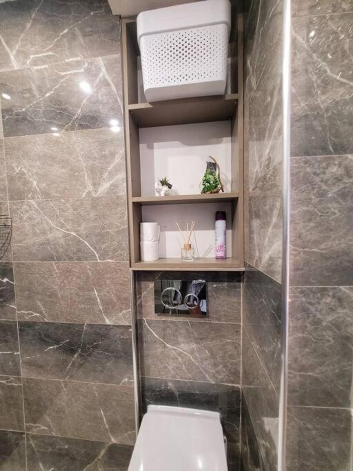 Love Room A Cannes - Appartement 25M2 Pour 2 Personnes Avec Un Jacuzzi Prive Eksteriør billede