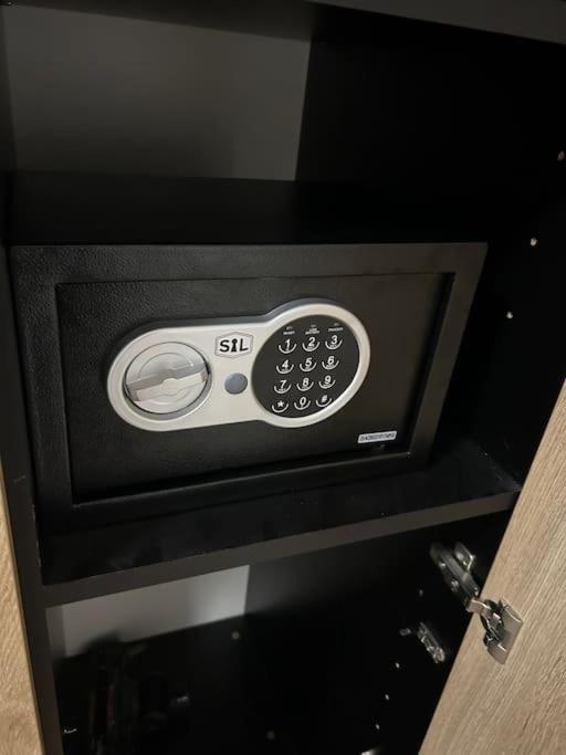 Love Room A Cannes - Appartement 25M2 Pour 2 Personnes Avec Un Jacuzzi Prive Eksteriør billede
